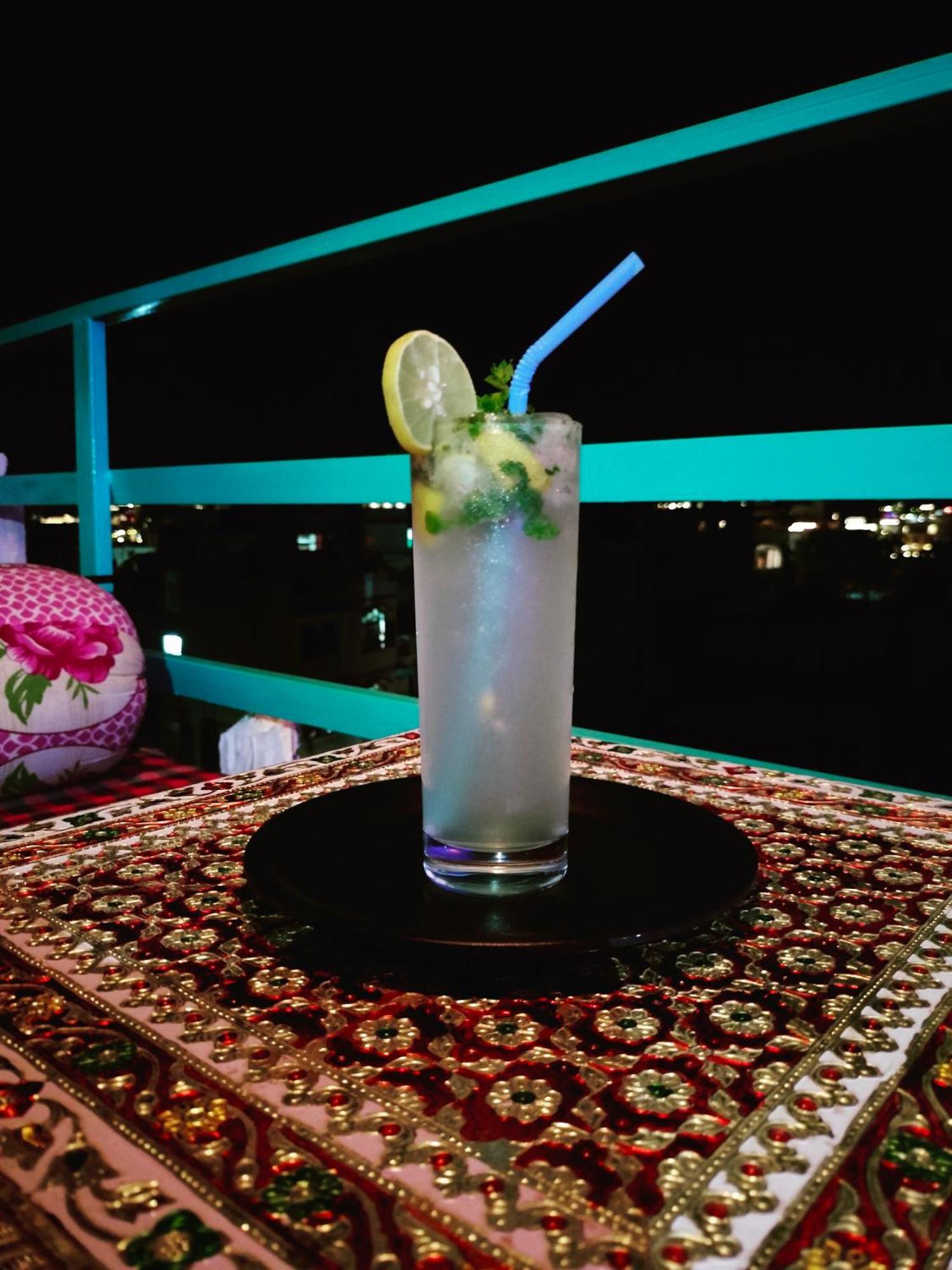 Krishna Stay Guest House อุเดเปอร์ ภายนอก รูปภาพ